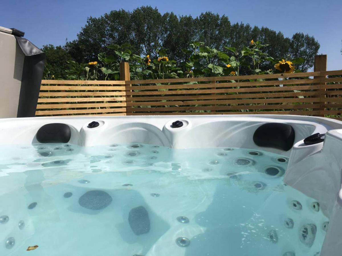 奇彭纳姆Moors Wood Relaxing ,Tranquil Retreat With Hot Tub别墅 外观 照片