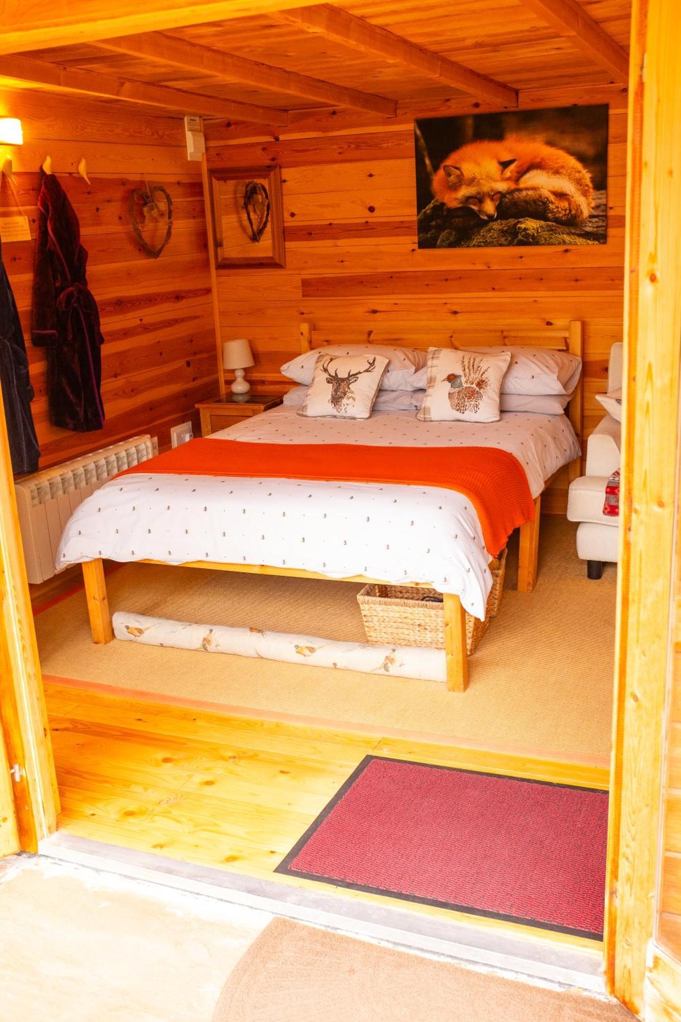 奇彭纳姆Moors Wood Relaxing ,Tranquil Retreat With Hot Tub别墅 外观 照片
