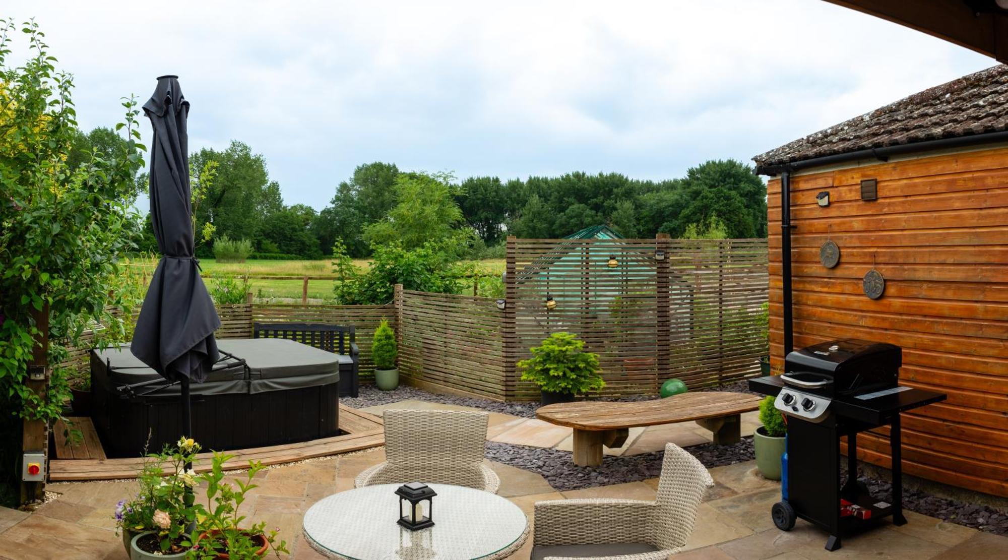 奇彭纳姆Moors Wood Relaxing ,Tranquil Retreat With Hot Tub别墅 外观 照片